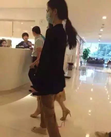 奶茶妹怀孕 记者代他寻找成都高性价比妇产医院